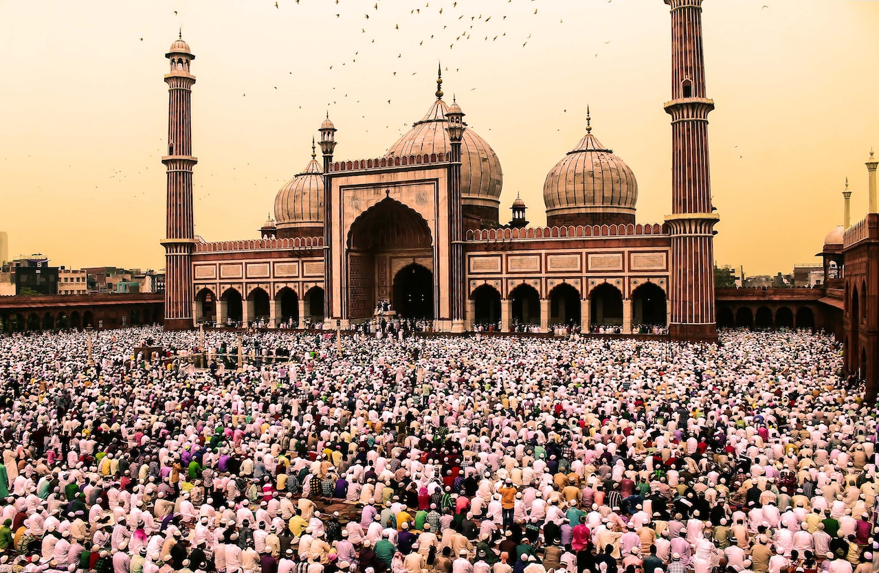 Photo Of Crowd Of People Gathering Near Jama Masjid, Delhi