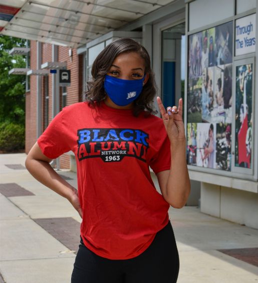 Black Alumni Network t-shirt