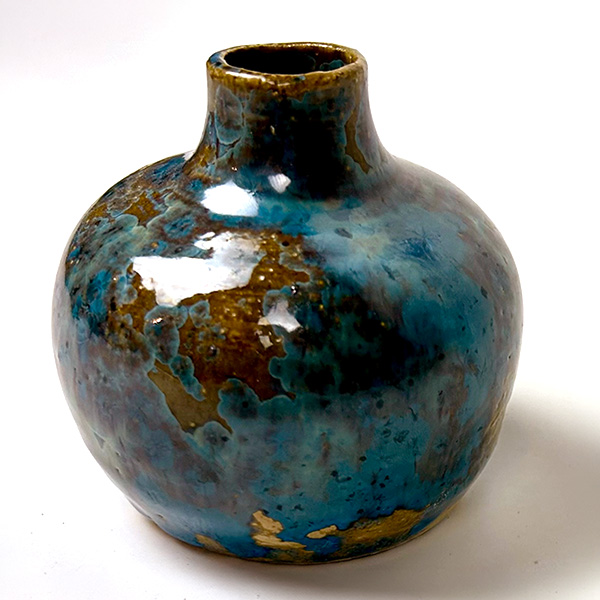 ceramic pot