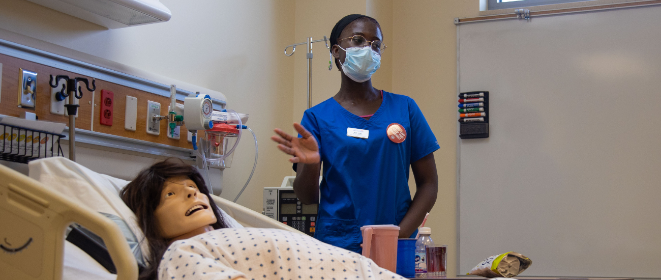 cna student in clinical lab