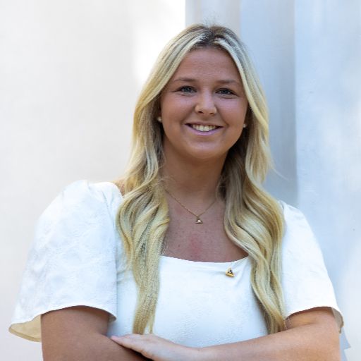 Allison Stone Headshot