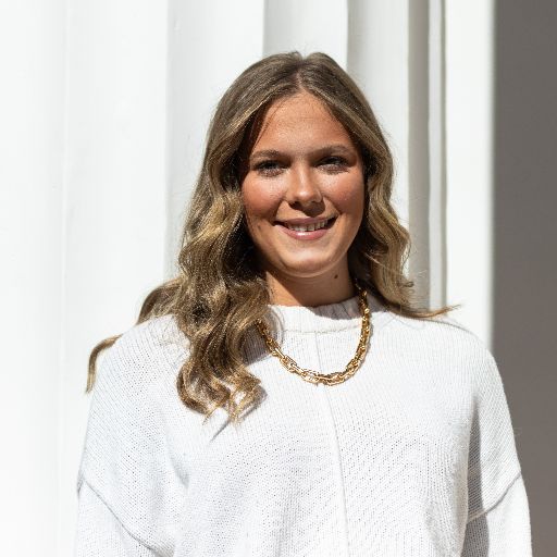 Lanie Yancey Headshot