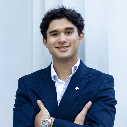 Richard Hollingsworth Headshot