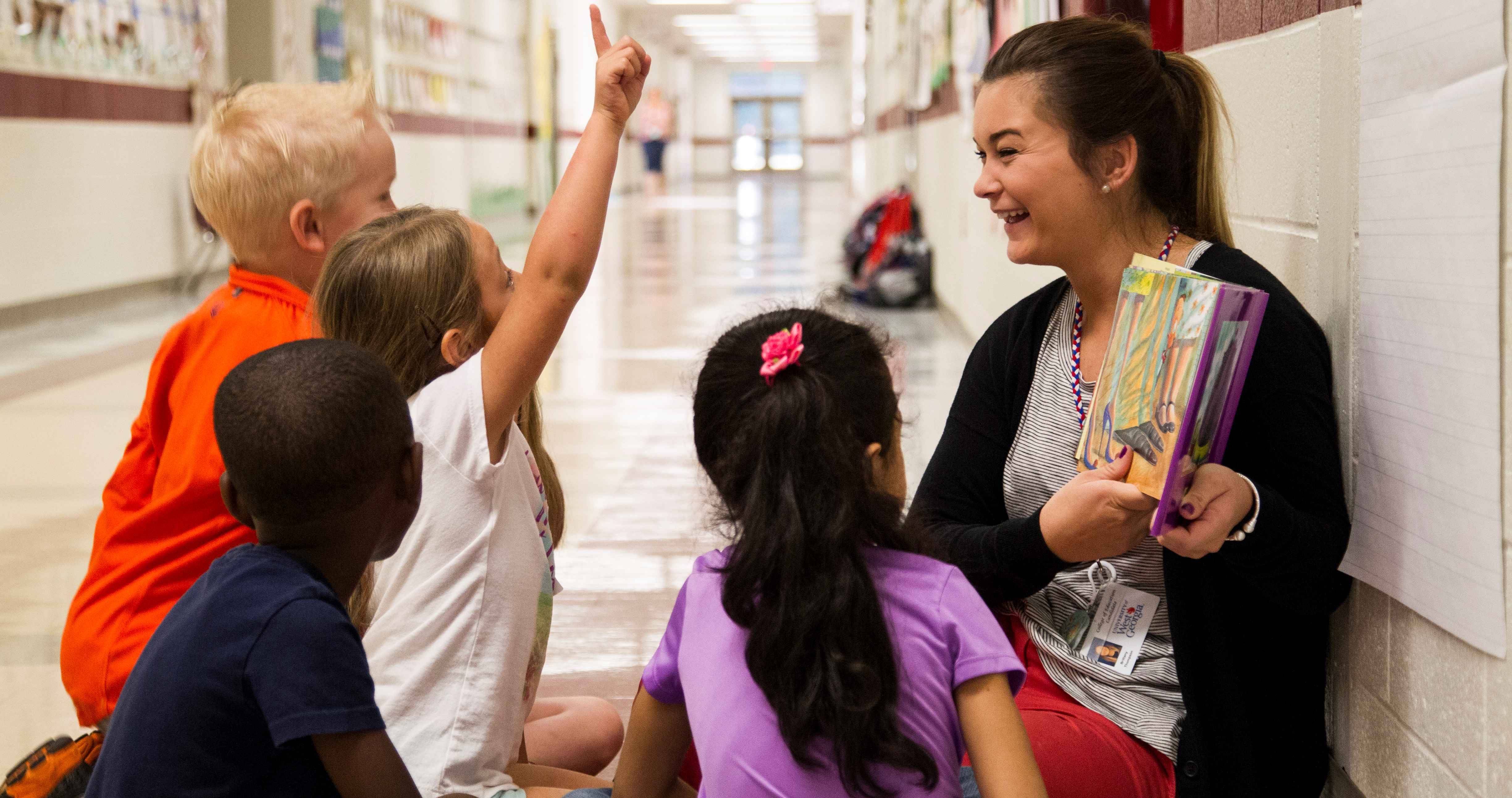 teacher teaching students