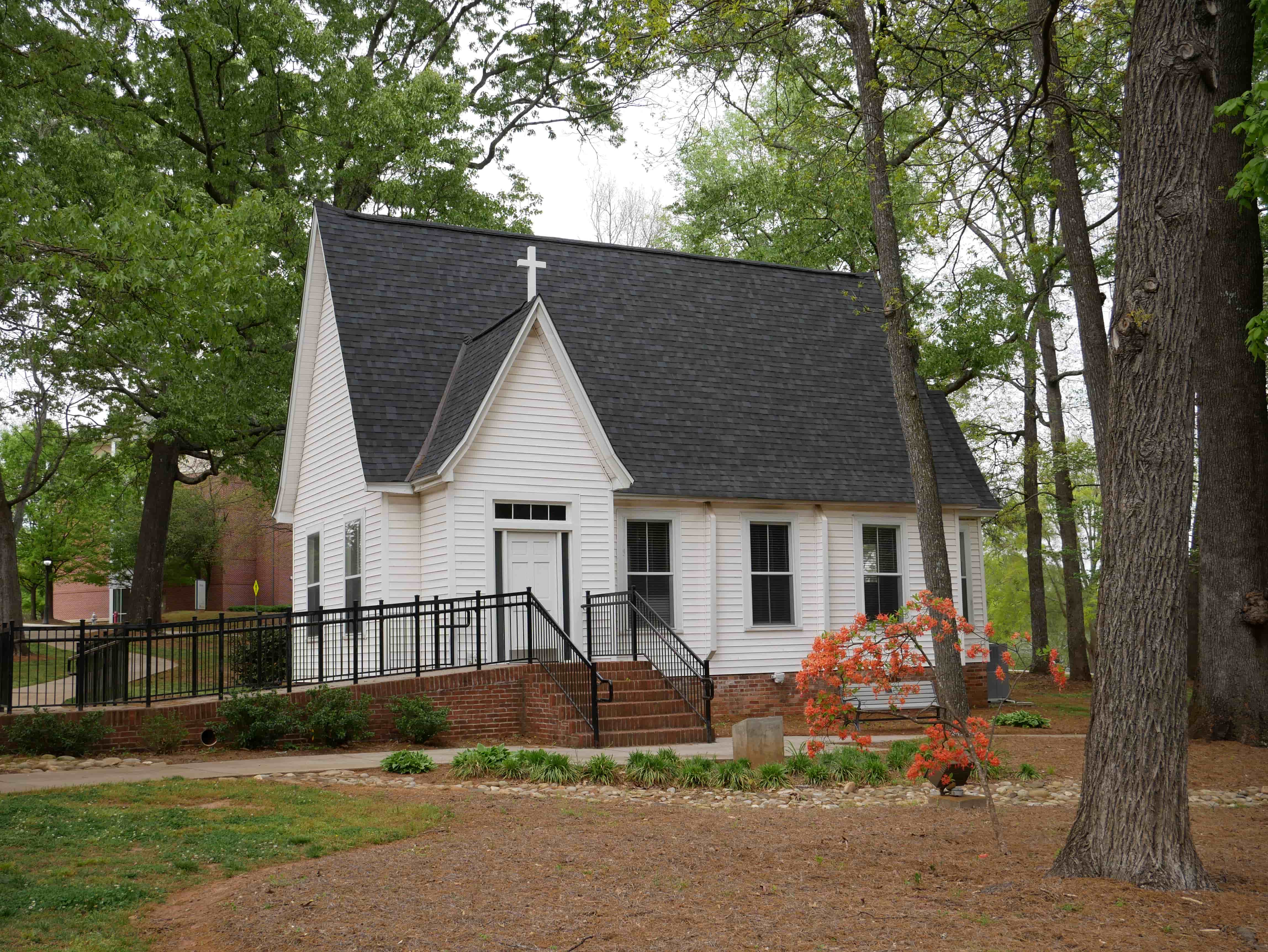 Kennedy Chapel building sitting on UWG's front campus drive.