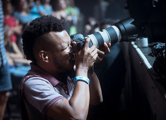 UWG alumnus Terence Rushin taking a picture