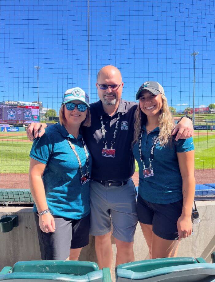 Chrissy Baines ’02 (left)