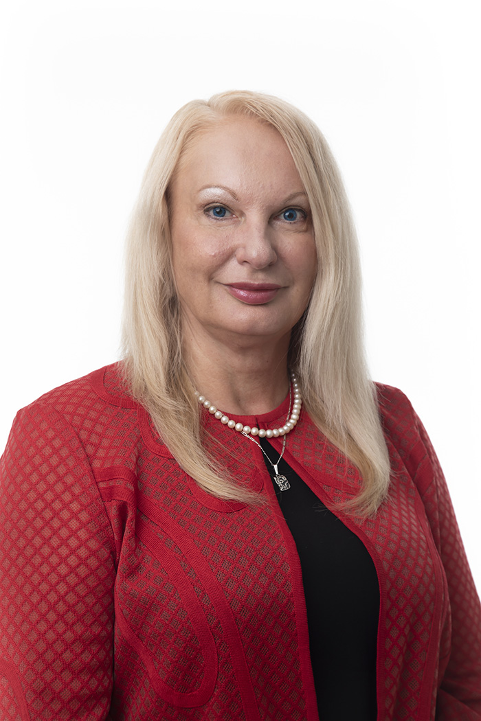 Dr. Ralitsa Akins