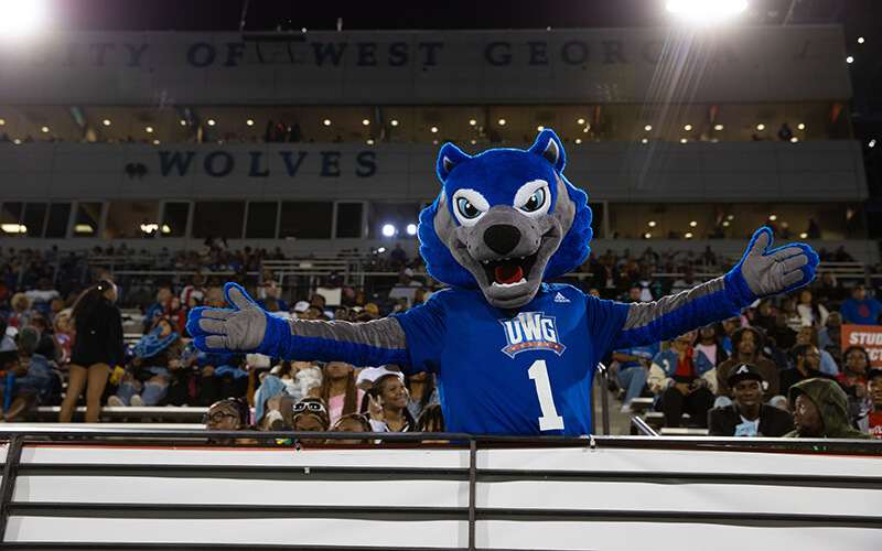 UWG's mascot Wolfie at the Homecoming 2022 Wolves football game