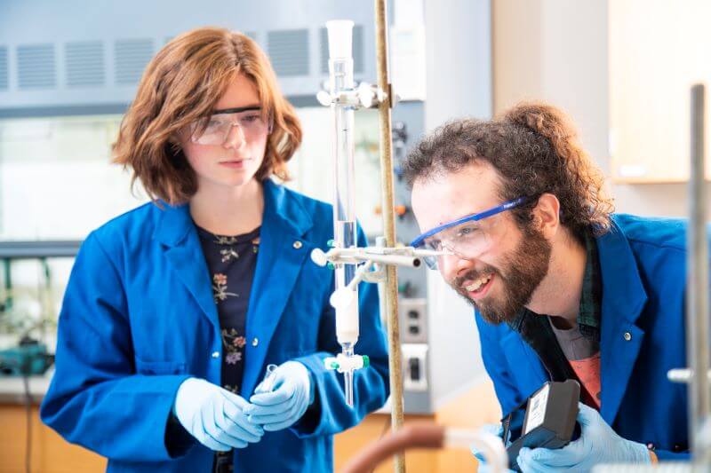UWG students in the lab