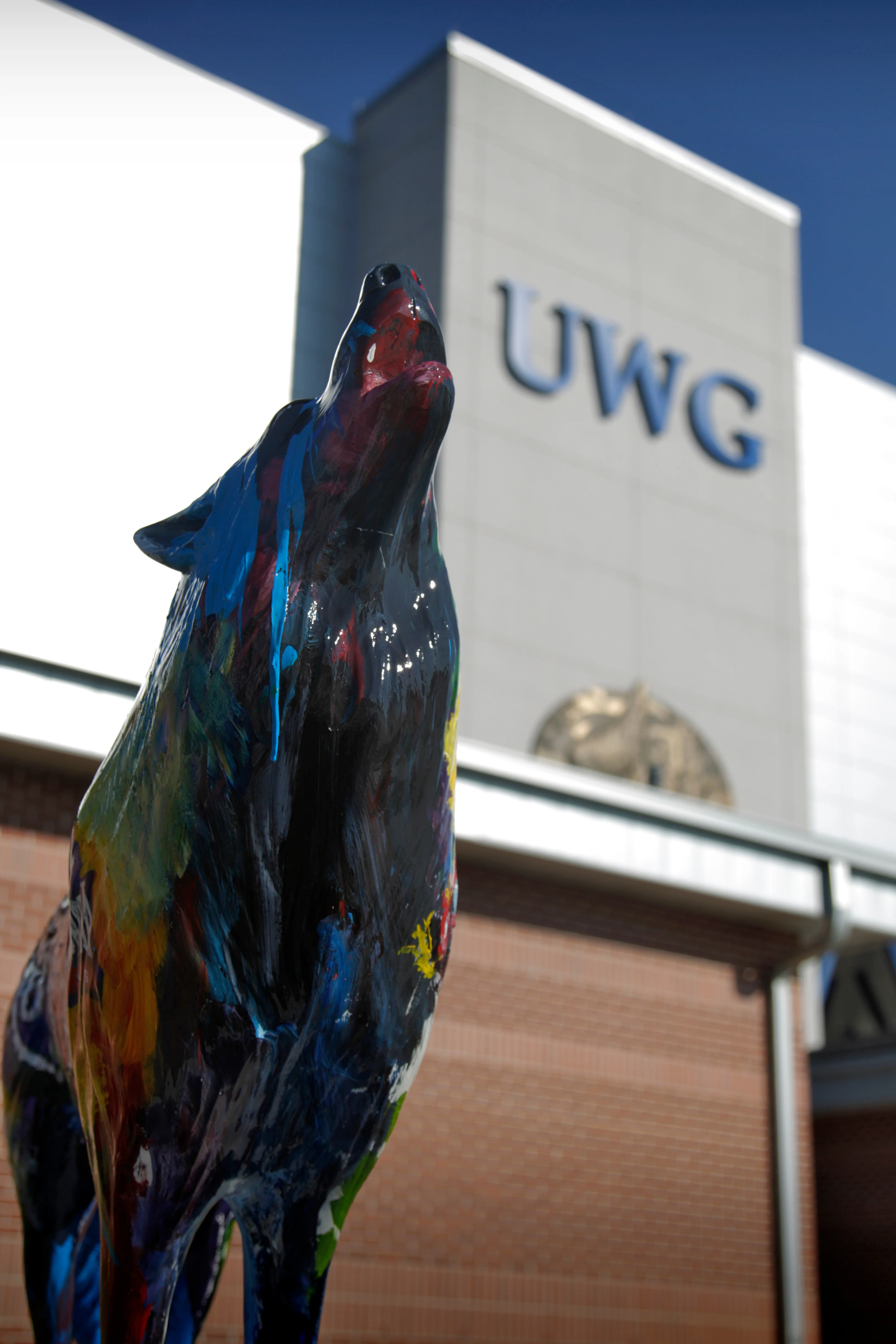 A wolf statue on UWG's campus