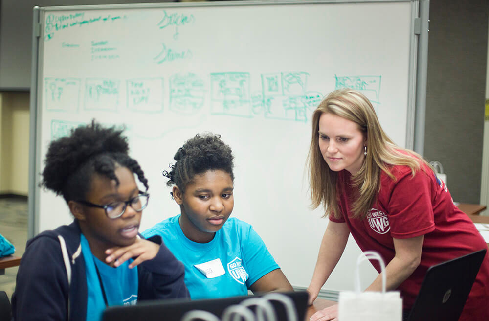 Lindsey Robinson helps young coders