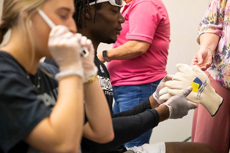 UWG students participate in a virtual dementia simulation experience