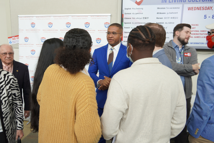 Daryll Forges speaking with students at Media Day 2023