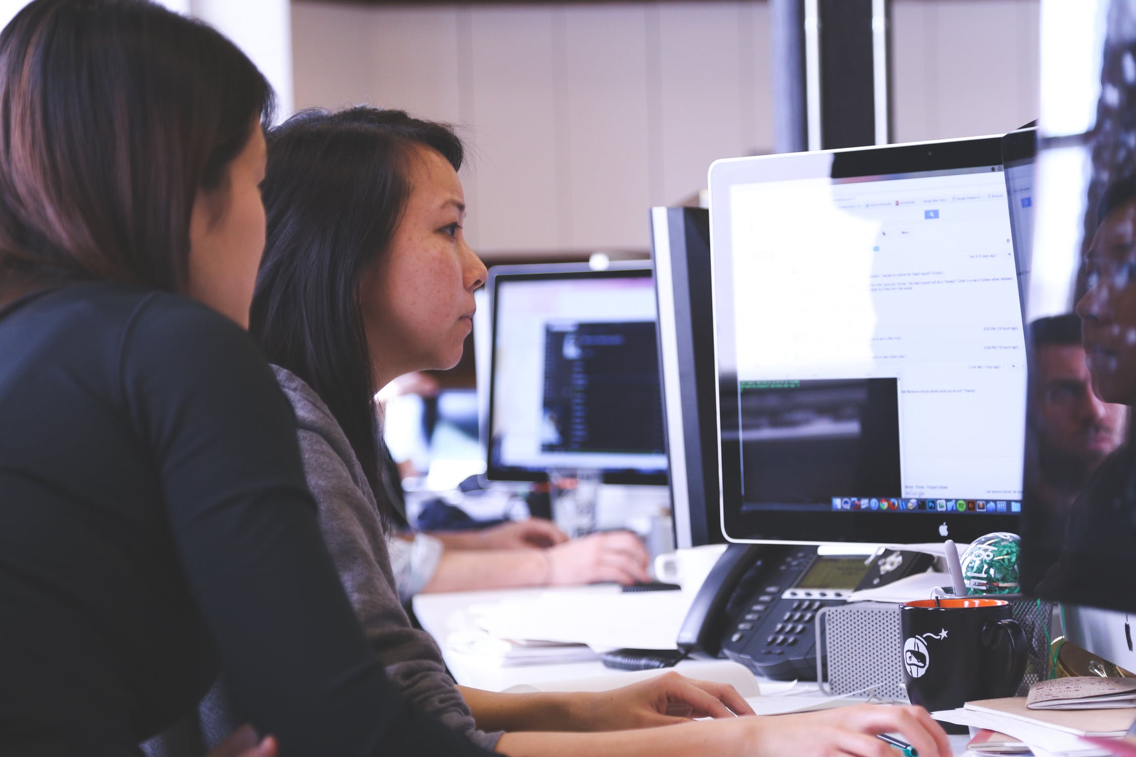 students in computer lab