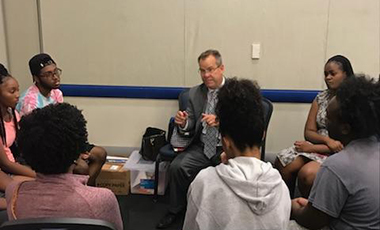 A group of nearly 300 students shared courageous conversations with local law enforcement at the University of West Georgia recently during the academic year’s first Blue Mocktail Townhall event.